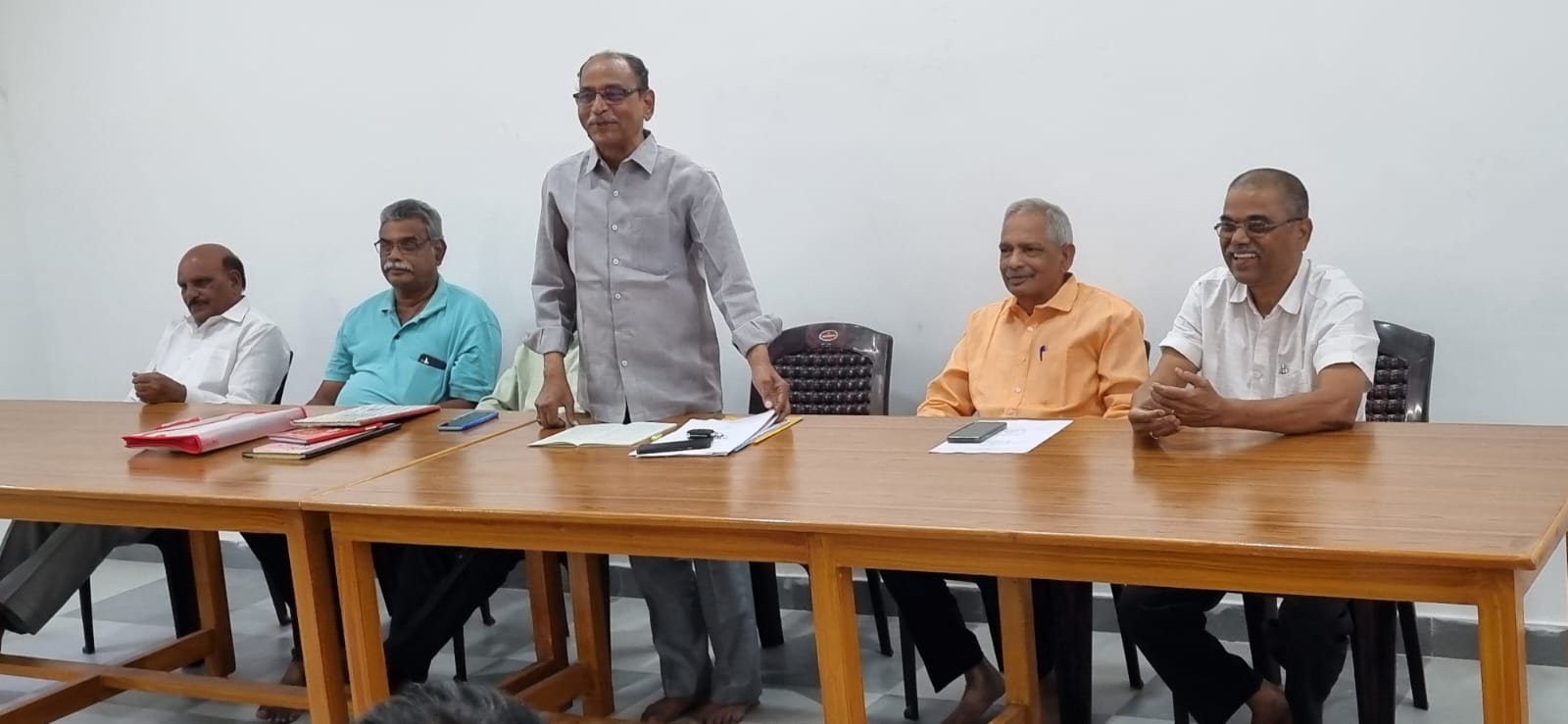 The President announcing disolution of Exicutive Body in the 29th GB Meeting on 9th Jan 2025 _3  